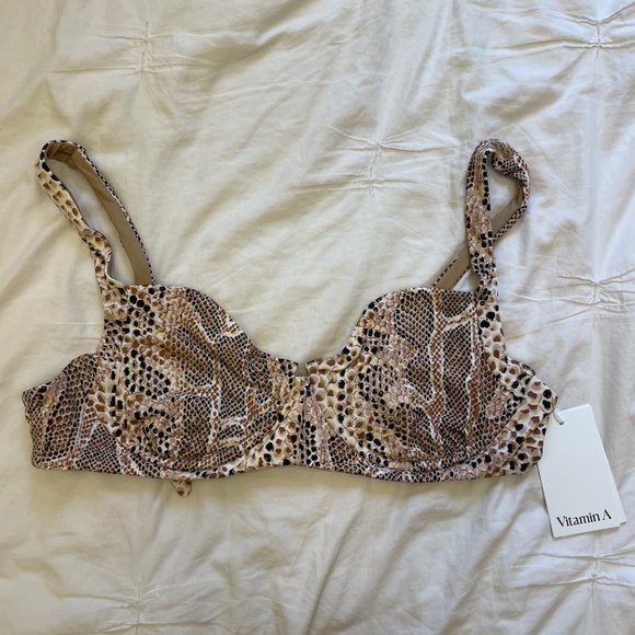 Vitamin A Swimsuit Set - Picture 10 of 15